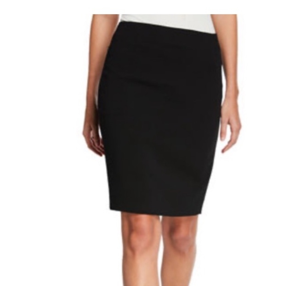 Akris Black Wool  (Lamb Leather lining) Pencil Skirt, Size 8